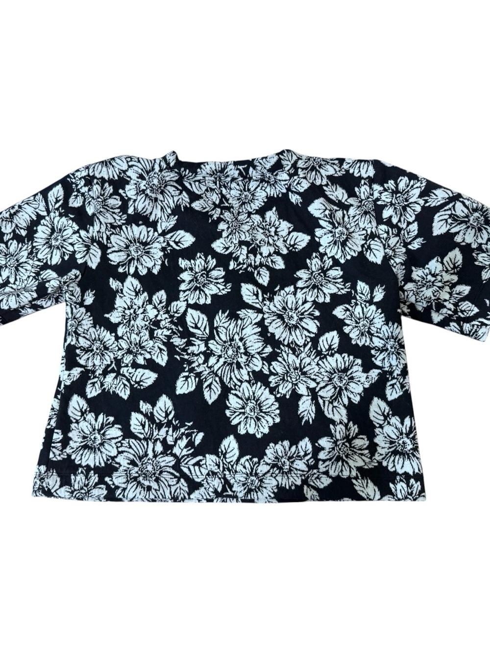 Maeve Black Tee with White Floral Print - Picture 4 of 6